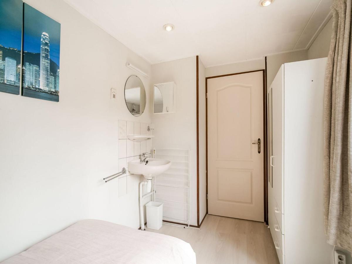 Holiday Home In Noordwijkerhout With Terrace Close To A Lake Esterno foto