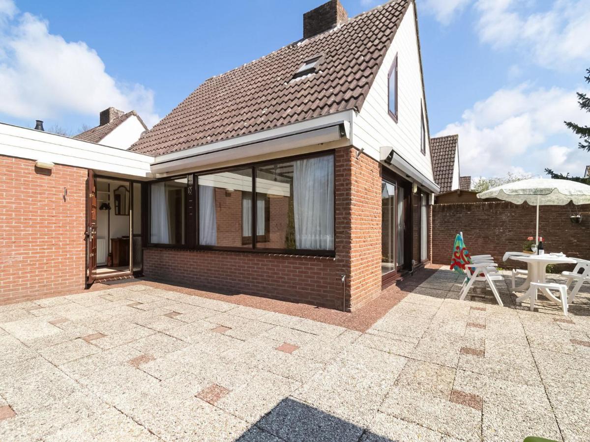 Holiday Home In Noordwijkerhout With Terrace Close To A Lake Esterno foto