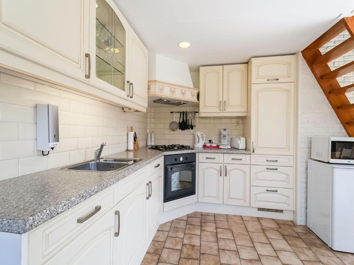 Holiday Home In Noordwijkerhout With Terrace Close To A Lake Esterno foto